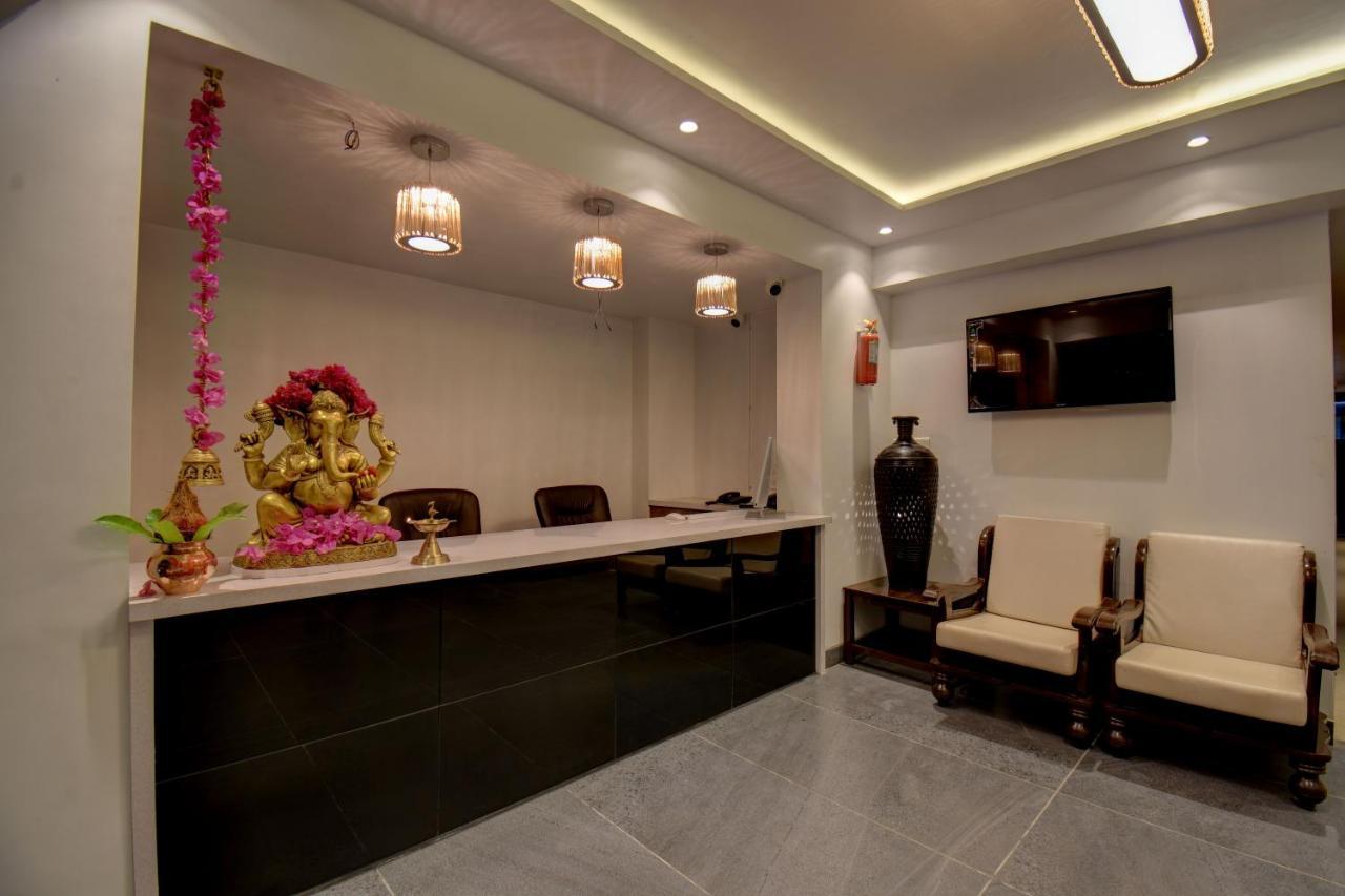 Elite Hotel Лонавала Экстерьер фото