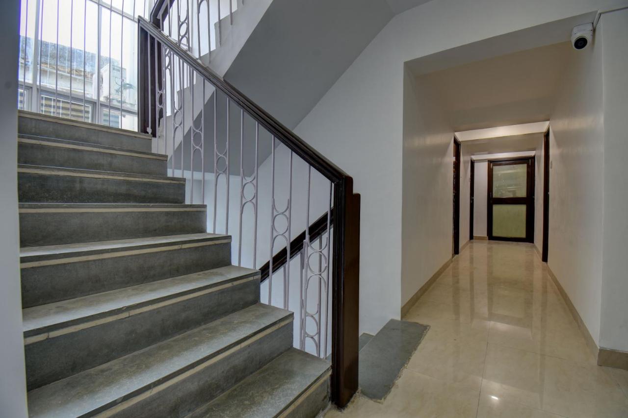 Elite Hotel Лонавала Экстерьер фото
